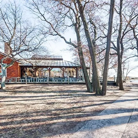Wehost Atmospheric Attic Apartment On An Island In Front Of The Helsinki Shore @Wehost Uunisaari * Helsingfors