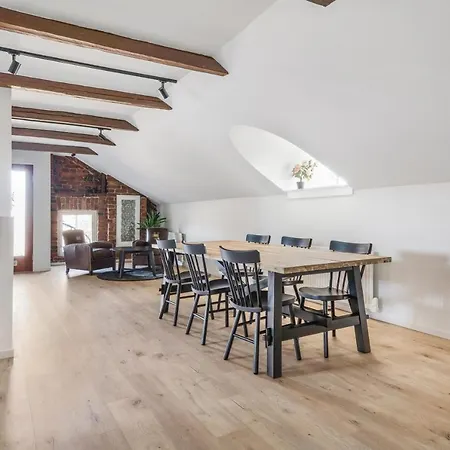 Wehost Atmospheric Attic Apartment On An Island In Front Of The Helsinki Shore @Wehost Uunisaari Lägenhet