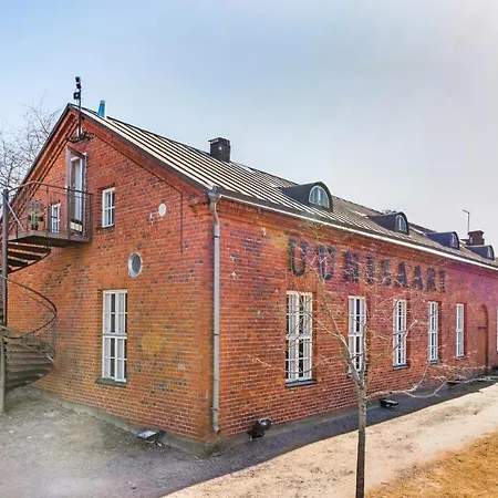 Wehost Atmospheric Attic Apartment On An Island In Front Of The Helsinki Shore @Wehost Uunisaari Helsingfors