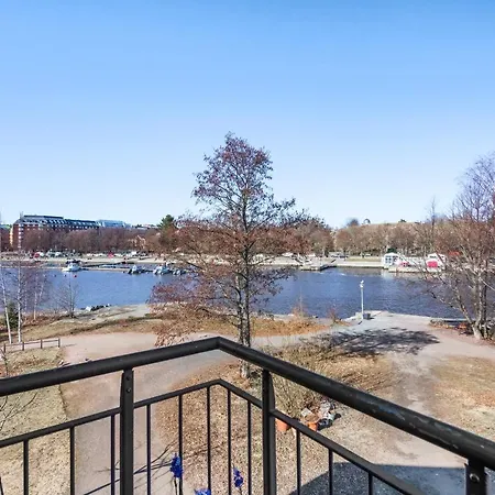 Wehost Atmospheric Attic Apartment On An Island In Front Of The Helsinki Shore @Wehost Uunisaari Apartament Helsinki